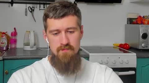 Snapshot of bearded_legend chatting on October 28, 11:07 pm Zeus online show from October 28, 11:07 pm