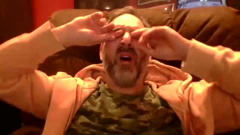 beardedambition online show from April 15, 2:00 am