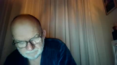 Snapshot of beardman916444 chatting on October 19, 4:50 am Beardman online show from October 19, 4:50 am