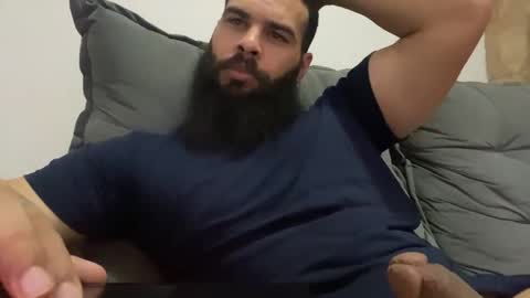 Min online show from February 22, 10:00 pm