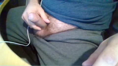 Snapshot of bearyuncut chatting on October 28, 2:19 pm bearyuncut online show from October 28, 2:19 pm