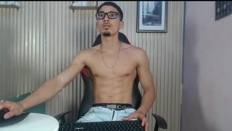 becker2_ online show from December 1, 11:19 pm