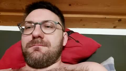 Snapshot of ben00189 chatting on December 28, 12:47 am ben00189 online show from December 28, 12:47 am