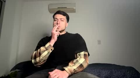 benicio03 online show from May 17, 2:52 am