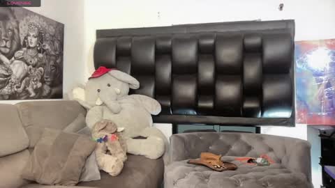 benjamincooperk online show from April 5, 12:30 am