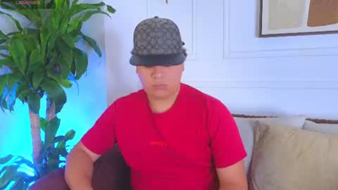 bennett_alejoo online show from July 18, 7:08 pm