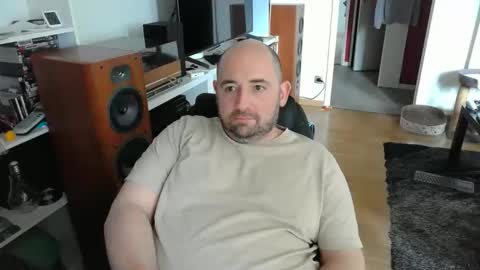 Ben online show from April 18, 10:16 am