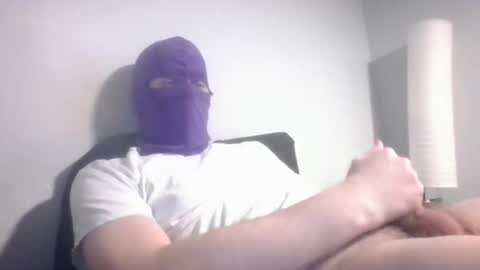 bennybueno online show from March 5, 4:52 am