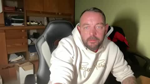 benochau online show from August 2, 3:27 am