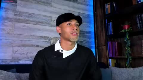 bento_fox online show from April 18, 4:03 am