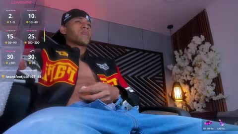 Snapshot of bento_fox chatting on October 23, 4:49 am bento_fox online show from October 23, 4:49 am