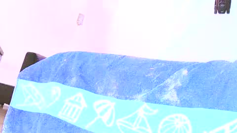 Benutzmich0800 online show from February 22, 2:39 am