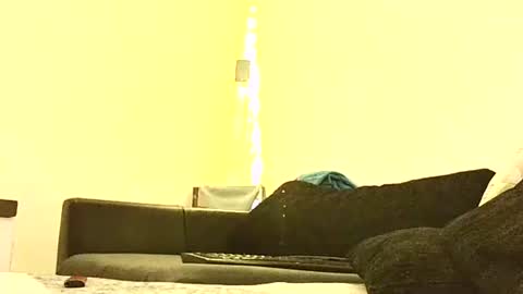 Benutzmich0800 online show from December 5, 6:34 pm