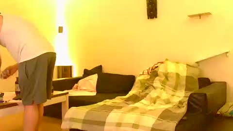 Benutzmich0800 online show from February 23, 11:25 pm