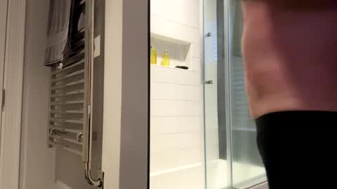 benz10001 online show from March 11, 11:33 am