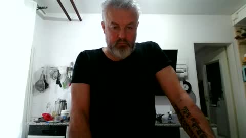 Martin online show from February 11, 9:03 am