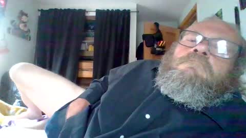 bergeeric1970 online show from May 31, 5:45 pm