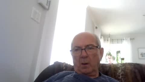 bernard1102 online show from August 1, 2:38 pm