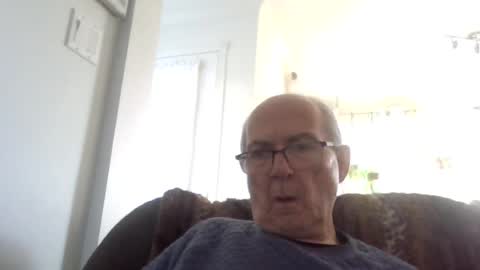 bernard1102 online show from July 4, 10:24 pm