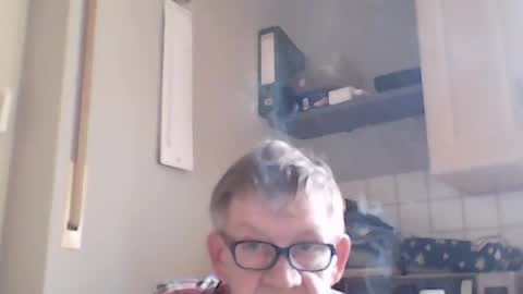 bernie6004 online show from July 1, 12:17 pm
