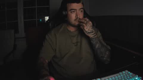 berto3389 online show from April 19, 1:38 am