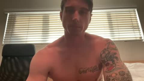 Snapshot of bestcoast35 chatting on January 2, 10:11 pm Bestcoast3579 online show from January 2, 10:11 pm