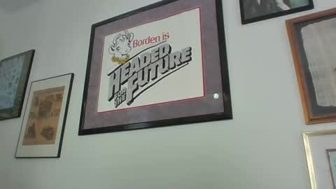 Snapshot of bestshot1951 chatting on October 27, 2:08 pm bestshot1951 online show from October 27, 2:08 pm