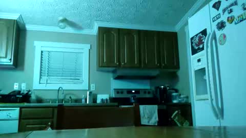 Snapshot of bharvey767097 chatting on October 24, 12:13 am bharvey767097 online show from October 24, 12:13 am