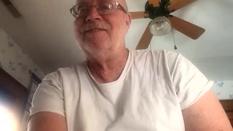 bhsurfer3 online show from February 14, 2:02 pm