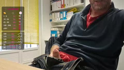 Snapshot of bi_french69 chatting on October 24, 3:25 pm My name is David and if you like public exhibitions you wont be disappointed with me LoL - My favorite vibes is 44  online show from October 24, 3:25 pm