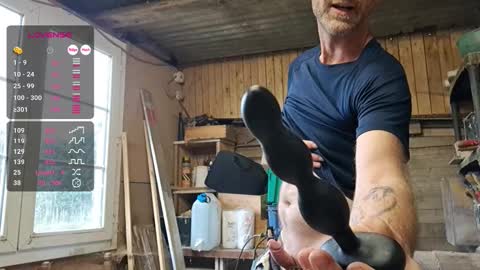 Snapshot of bi_french69 chatting on October 11, 9:24 am My name is David and if you like public exhibitions you wont be disappointed with me LoL - My favorite vibes is 44  online show from October 11, 9:24 am