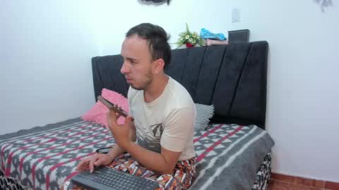 john and cris online show from April 14, 3:06 am