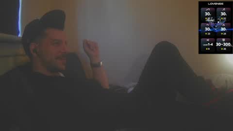 Jon - Im Straight online show from May 17, 6:26 pm