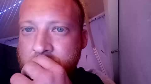 bigdbob1593 online show from April 27, 4:53 am