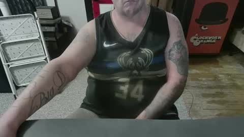 Darryl online show from February 13, 2:29 am