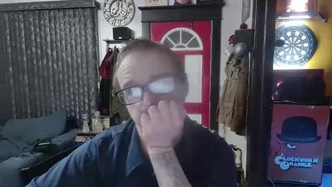 Snapshot of bigdbrillion chatting on February 24, 5:32 am Darryl online show from February 24, 5:32 am