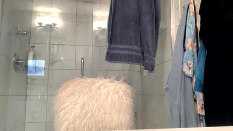 bigdickdave3332 online show from October 23, 1:47 pm