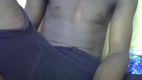 Snapshot of bigfeet9999 chatting on December 22, 1:00 pm Ask in pvt online show from December 22, 1:00 pm