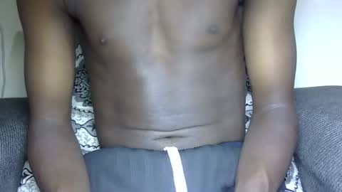 Snapshot of bigfeet9999 chatting on December 9, 9:49 am Ask in pvt online show from December 9, 9:49 am