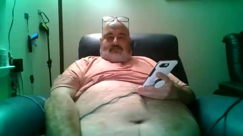 bigfuzzyteddybear online show from September 28, 12:19 am