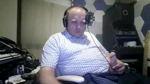biggydee8989 online show from August 7, 9:38 am