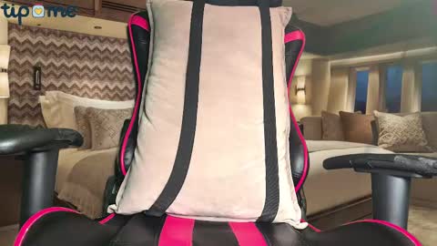 bighugedicker online show from March 7, 12:26 am