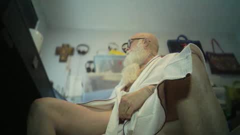 bigjeff01 online show from January 15, 3:14 pm