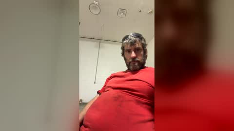 bigjohnson6923 online show from May 14, 3:37 am