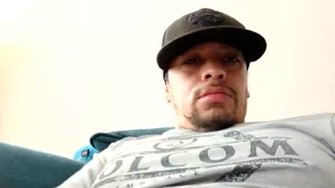 biglatinochorizo online show from January 11, 8:10 pm