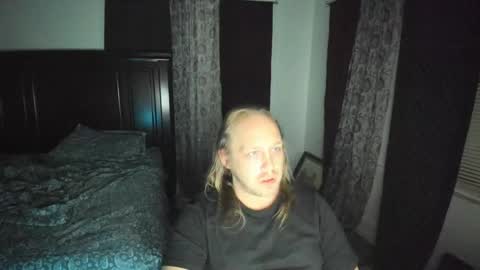 bigmike20129020 online show from February 8, 7:36 am