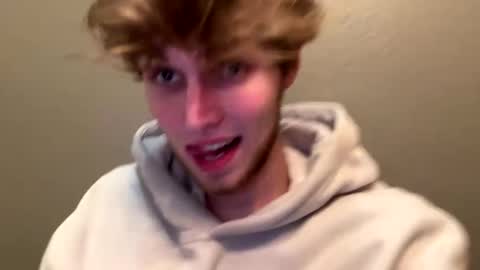 Snapshot of bigskinnyboyshh chatting on January 29, 5:19 am bigskinnyboyshh online show from January 29, 5:19 am