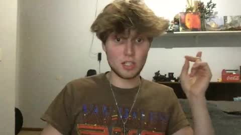 Snapshot of bigskinnyboyshh chatting on October 21, 10:01 pm bigskinnyboyshh online show from October 21, 10:01 pm