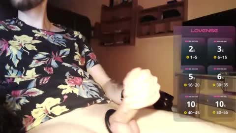 Snapshot of bigszaab01 chatting on December 21, 8:50 am YourBoy online show from December 21, 8:50 am