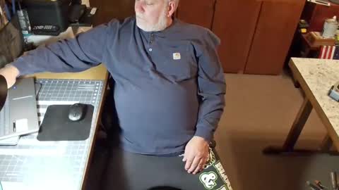 bigthump9999 online show from December 11, 12:35 am